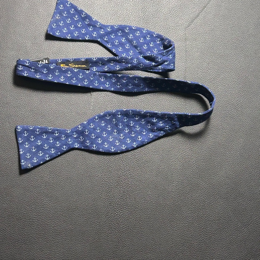 Ben Sherman Navy Anchor Pattern Bow Tie